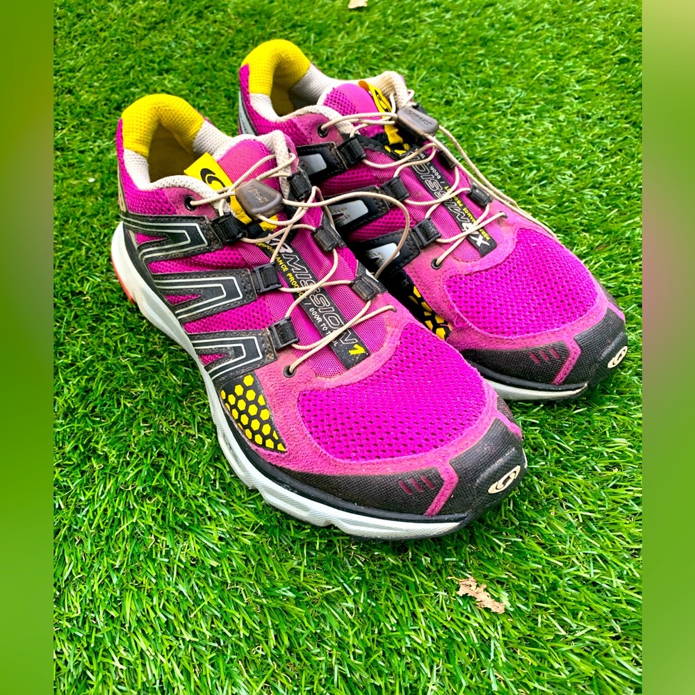 Purple Salomon XR Mission Women's Running Shoes size 9.5